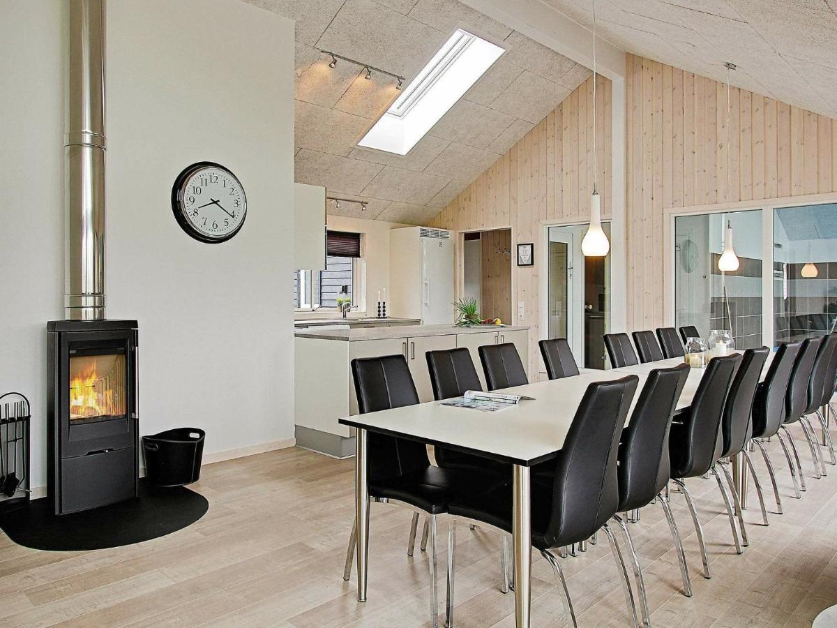 16 Person Holiday Home In Hasselberg Каппельн Номер фото